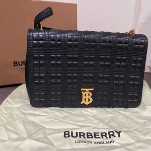 Burberry XL Lola in Black